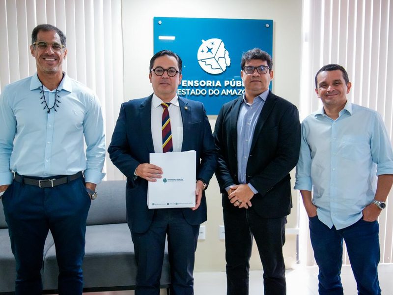 Encontro reuniu representantes das duas instituições para alinhar estratégias sobre demandas relacionadas ao fornecimento de água, energia elétrica e transporte aéreo