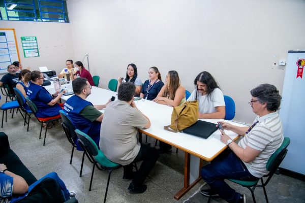 Defensoria investiga afastamentos de profissionais da educação por questões de saúde mental em Manaus