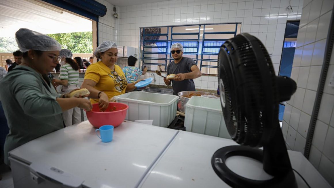 A Defensoria Pública do Amazonas (DPAM) instaurou um procedimento coletivo para fiscalizar a gestão e a qualidade da alimentação escolar oferecida na rede pública estadual de ensino. A iniciativa tem como objetivo verificar as condições de fornecimento da merenda aos estudantes, incluindo aspectos nutricionais, sanitários, logísticos, contratuais e orçamentários.