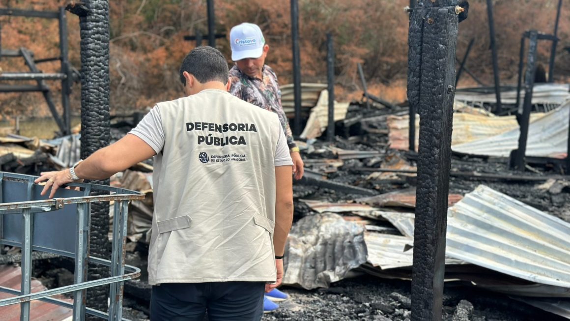 O senador Plínio Valério (PSDB-AM) pediu à Justiça para participar, como colaborador do processo, da ação civil pública movida pela Defensoria Pública do Amazonas (DPE/AM), que questiona os métodos utilizados pela Polícia Federal (PF) e pelo Instituto Brasileiro do Meio Ambiente e dos Recursos Naturais Renováveis (Ibama) em operações de combate ao garimpo no Rio Madeira, no sul do Amazonas. A ação requer o pagamento de uma indenização coletiva de R$ 300 milhões, a ser destinada às comunidades afetadas pelas operações nos municípios de Humaitá e Manicoré.
